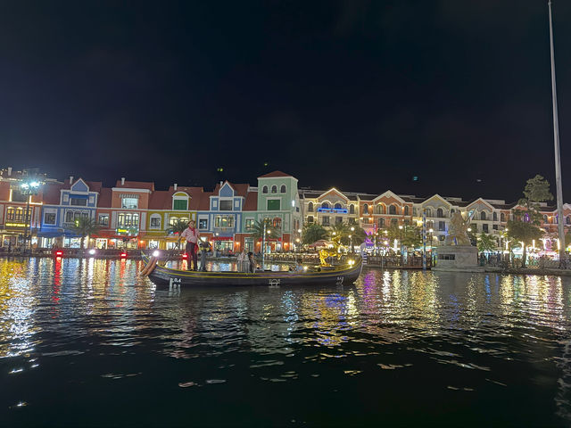 Sleepless City, Grand World Phu Quoc