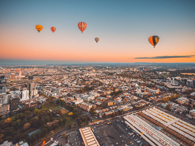 🔥🌆 "Unveiling Melbourne" - A Skyline Journey of Awe! Discover Hidden Urban Treasures and Elevate Y