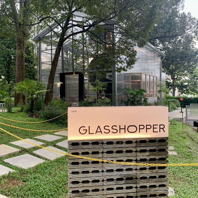 Sip and Savor in the Glasshouse