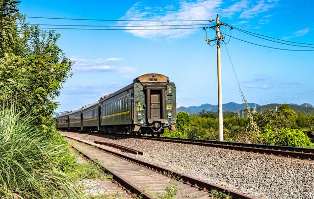 搭火車去安徽寧國旅行，欣賞宮崎駿描繪的風光，真得太治癒了！