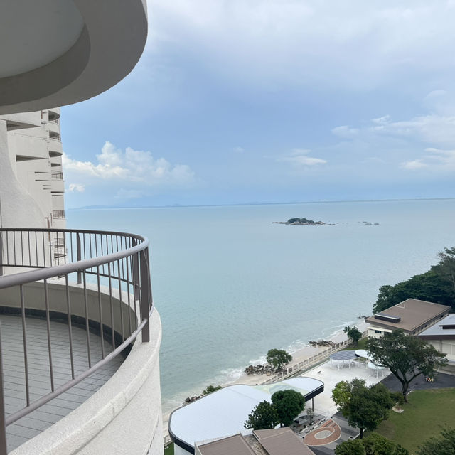 โรงแรม Rainbow Paradise Beach Resort Penang 