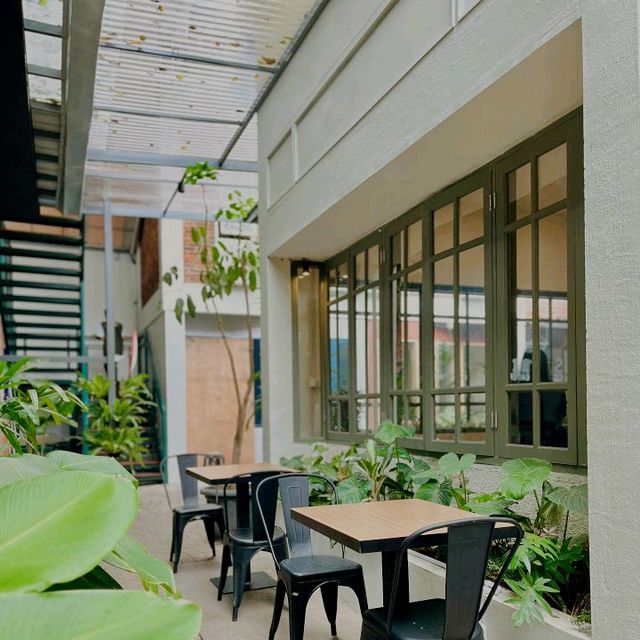 Cozy Vibes and Affordable Delights at Skytree Coffee