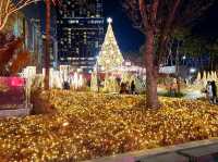 A Christmas decoration at Lotte World Mall