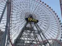 大きな観覧車が目印🎡よこはまコスモワールド