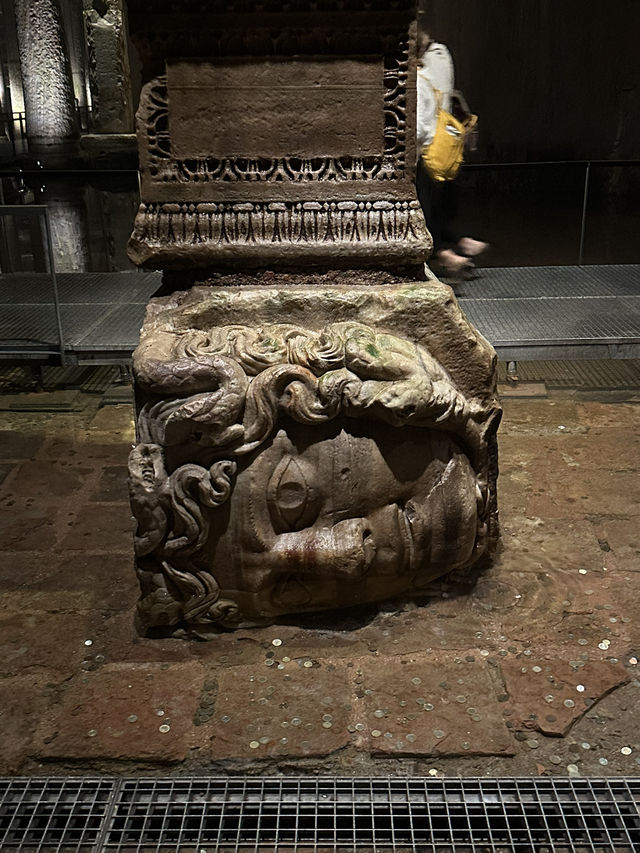 📸The underground Basilica Cistern🧊