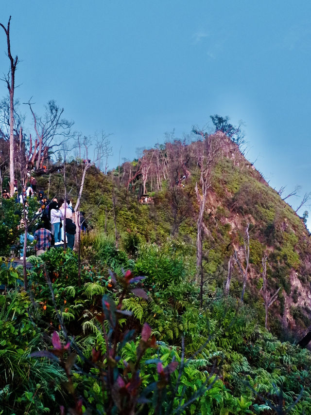 Take A Look At Mt. Patuha ⛰️✨