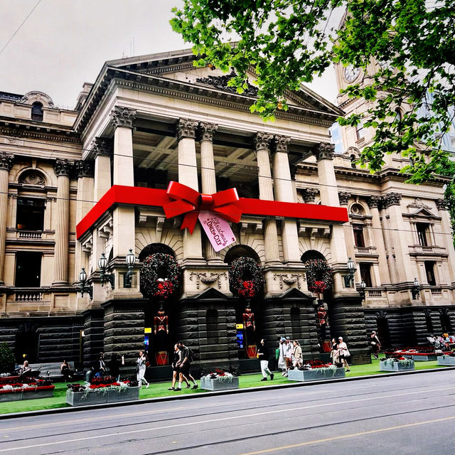 Melbourne’s Daytime Christmas Charm: A Festive Delight