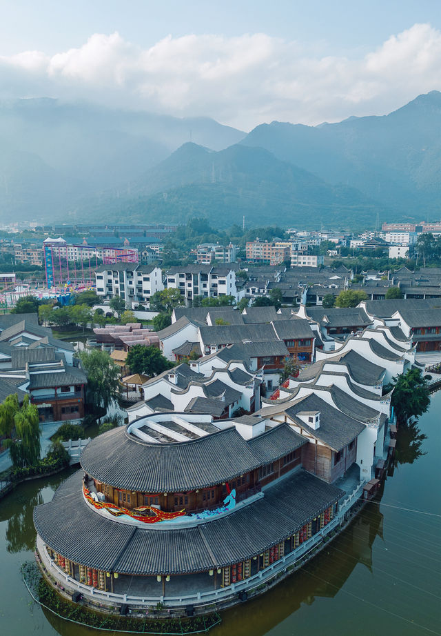 在福州，我住進了閩越水鎮的山水畫卷中