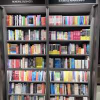 "Eslite Bookstore at Starhill: A Haven for Book Lovers and Culture Enthusiasts"