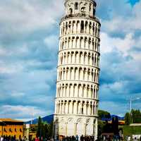 Discover Pisa: Iconic Gems in Tuscany