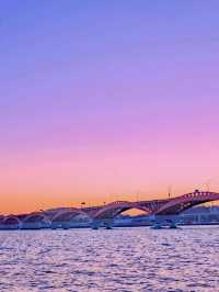 夕陽餘暉：汝矣島漢江公園的靜美時光