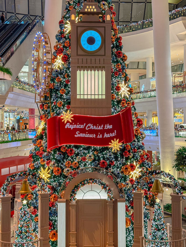 Christmas Decorations at The Star Vista