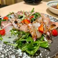 【大阪・東梅田】生簀の鮮魚で釣り上げ即味わえる体験型居酒屋「海鮮酒場 うおぷく」