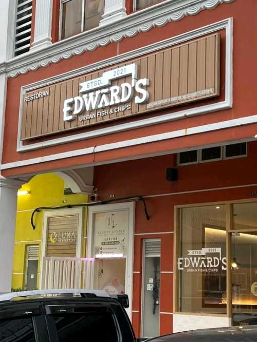 Edward’s Urban Fish & Chips (Mount Austin)