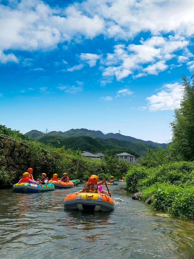 夏天避暑最適合男女老少去的地方“安吉天目山漂流”