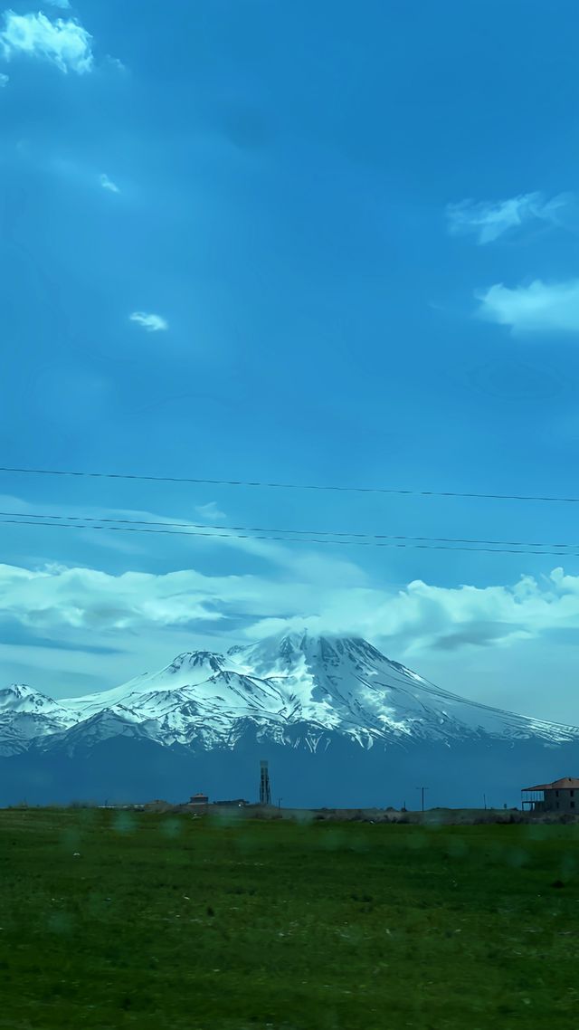 這不是富士山，是在土耳其。