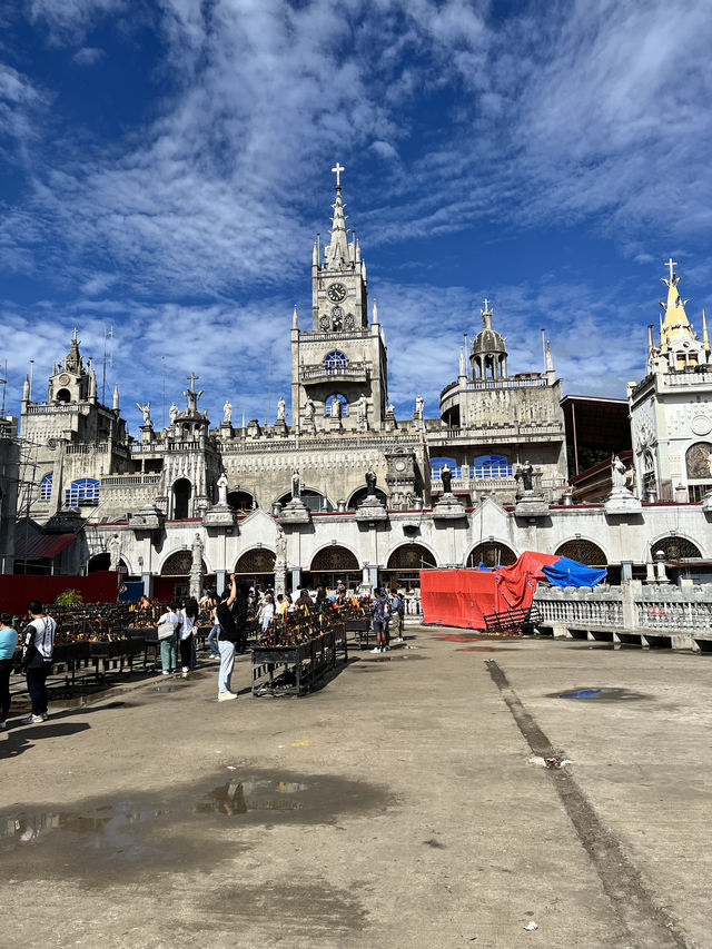 Simala Church Cebu - シマラ教会