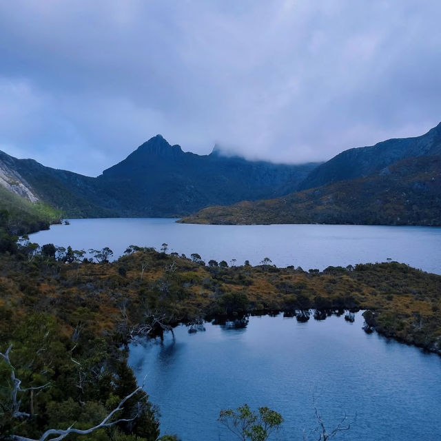 Nature’s Majestic Playground: My Adventure in Cradle Mountain-Lake St. Clair National Park! 