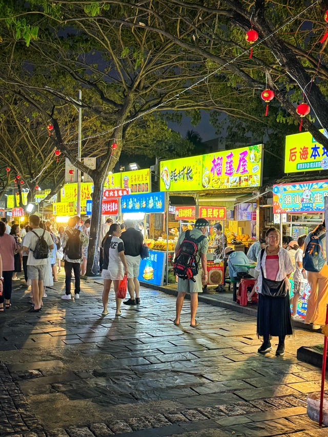 三亞最火夜市｜來這裡簡直就是去了台灣墾丁