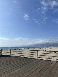 เที่ยว Santa Monica Pier ชายหาดอันโด่งดังของ LA