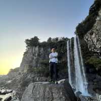 Top 3 waterfall in Jeju island 🇰🇷 Jeongbang Waterfall