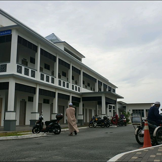 Unique Riverside Seberang Takir Mosque