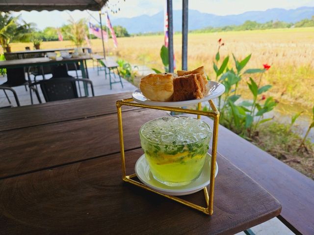 A Sunday vacation relaxation at Loveuu Tea Farm, Balik Pulau