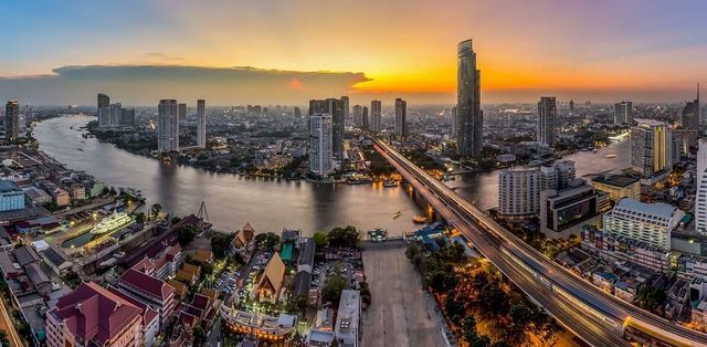 Bangkok: A Culinary Wonderland with Vibrant Culture and Friendly Faces