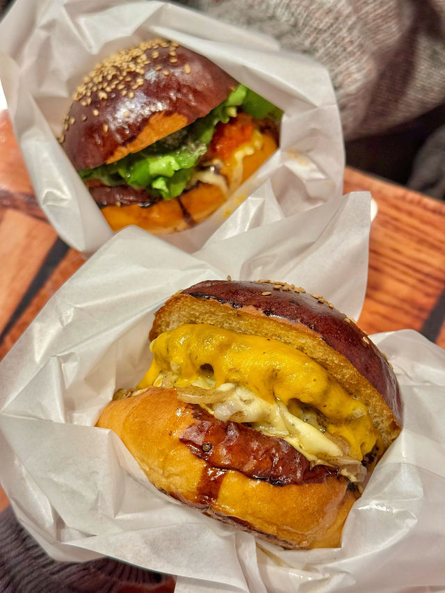 Amazing hamburger in Tokyo🍔😋😍