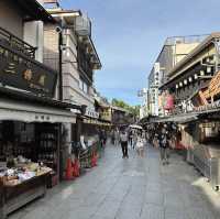 【東京】寅さんのふるさと、レトロな魅力に溢れる柴又帝釈天門前参道商店街