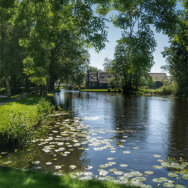 Giethoorn: The Venice of the North