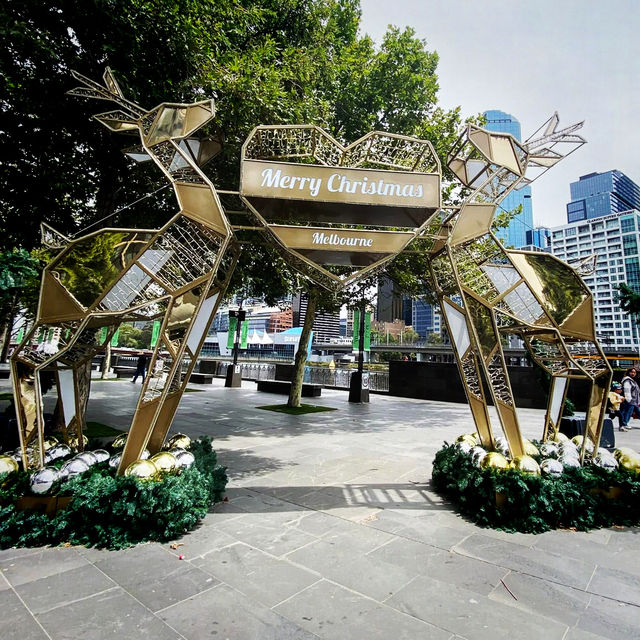 Melbourne’s Daytime Christmas Charm: A Festive Delight