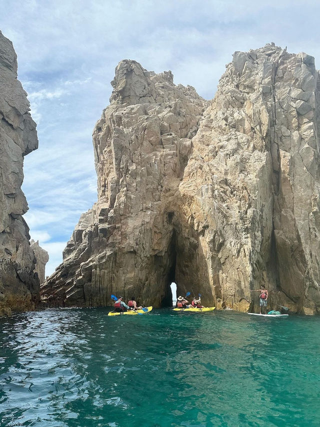 With my kayak in Cabo San Lucas 🗺️