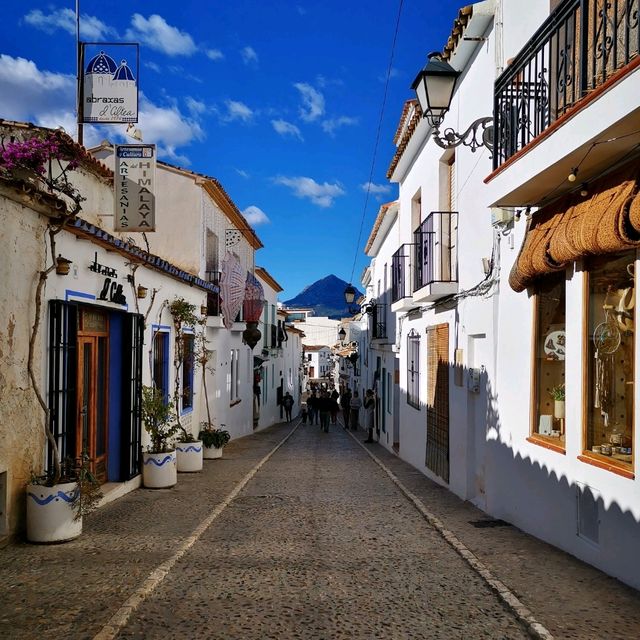 Altea: Spain’s White-Washed Paradise