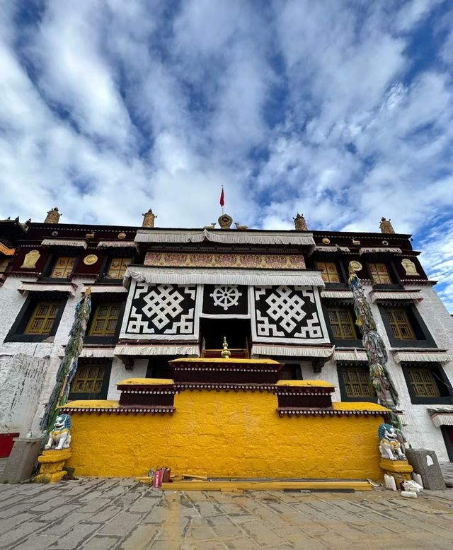 魅力西藏，藏傳佛教寺廟——贊丹寺。