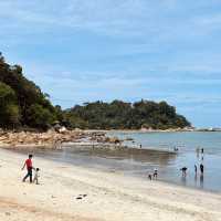 **"Kuantan 2-Day Itinerary: Beach Bliss and Culinary Delights"**