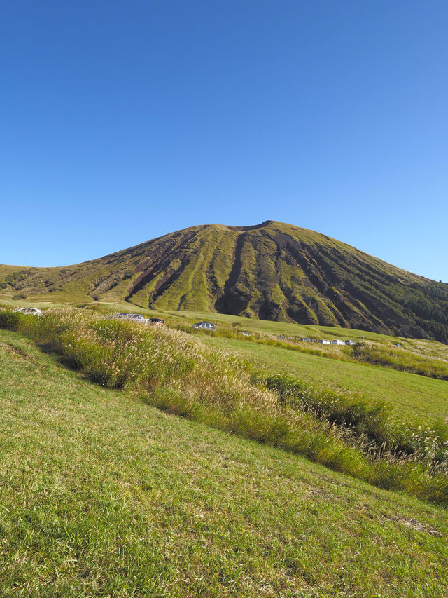 阿蘇パノラマライン沿いの絶景スポット　米塚