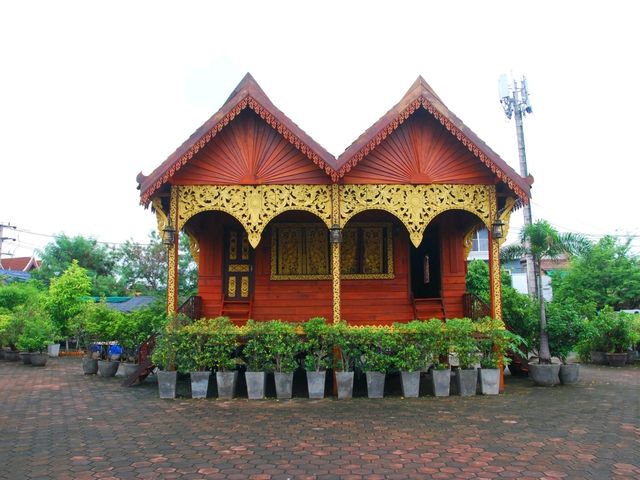 Napha Lao Traditional House เฮือนลาว