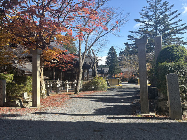 高野山——避開人流，和歌山縣的賞楓好地。