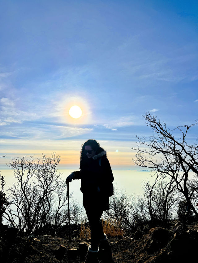 The Fascinating Mystery of Mount Lawu ⛰️