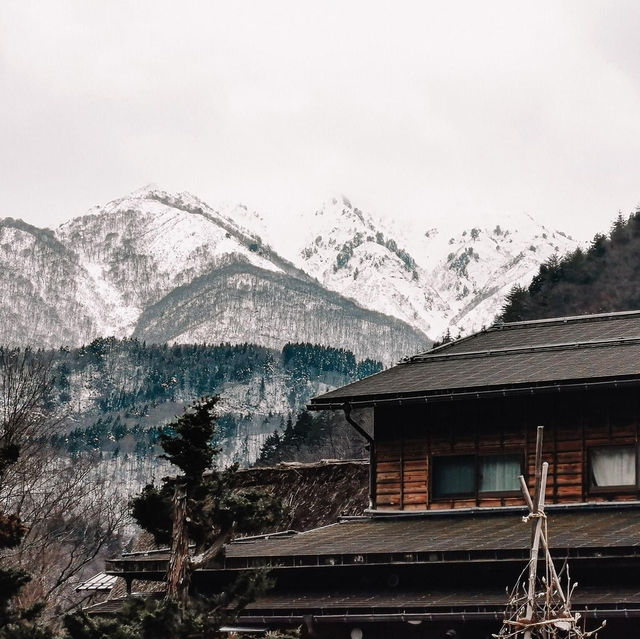  ชิราคาวาโกะ (Shirakawa-go)