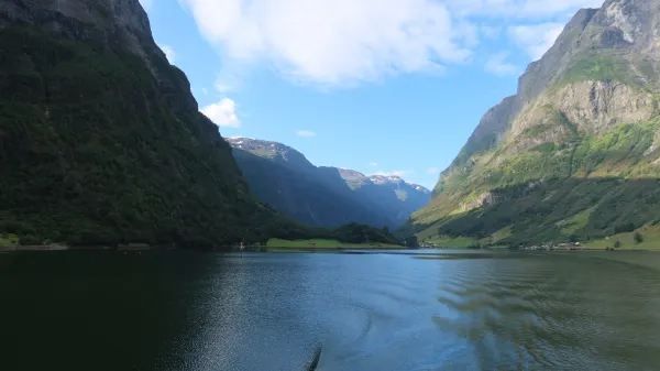 Discover the Beauty of Norway's Fjords in Summer