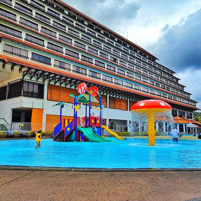 🇲🇾 Explore into Terengganu’s Top Pool Escapes