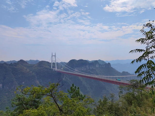 湖南湘西矮寨大橋｜驚艷世界的建築奇蹟。