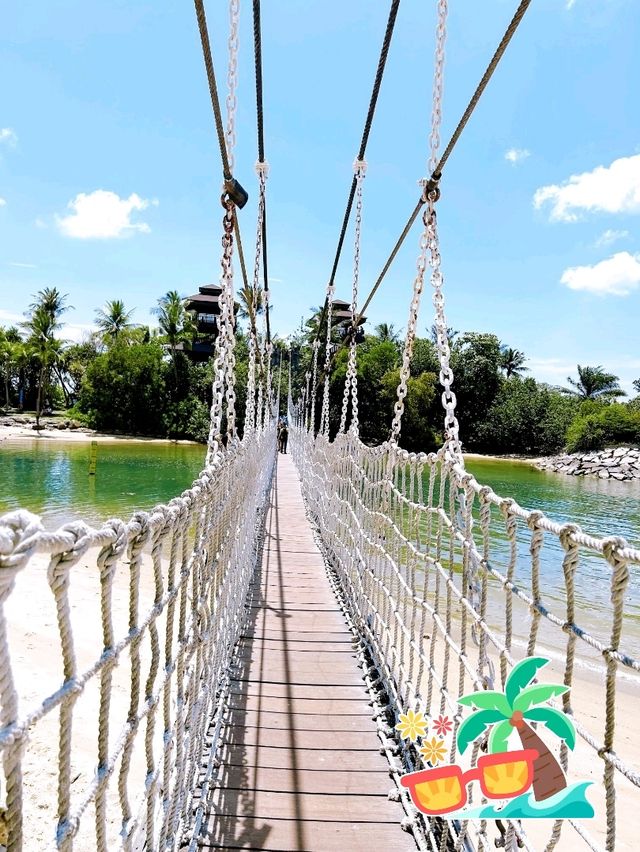 Exploring Pahlawan Beach