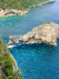 Broken Beach: Nature’s Perfect Archway to Paradise