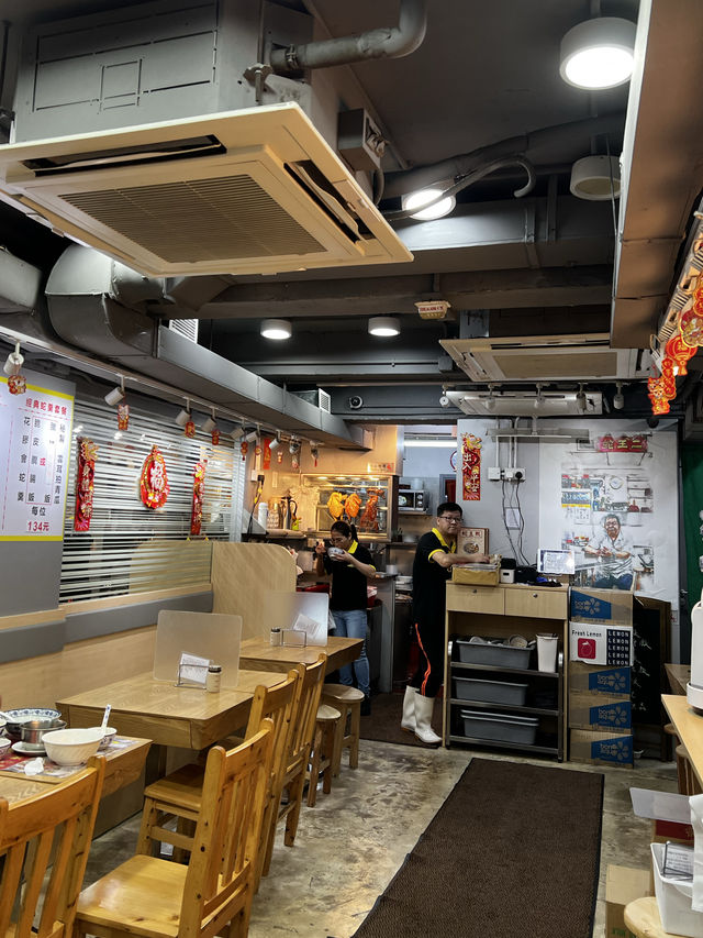 【銅鑼灣港島經典蛇羹套餐，料多實在】