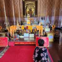 ศาลหลักเมือง สถานีรถไฟ ลูกชิ้นยืนกิน บุรีรัมย์