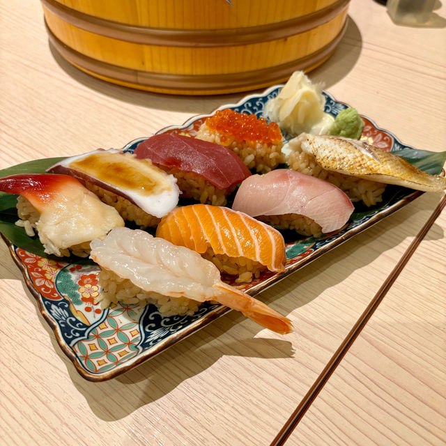 【大阪・東梅田】生簀の鮮魚で釣り上げ即味わえる体験型居酒屋「海鮮酒場 うおぷく」