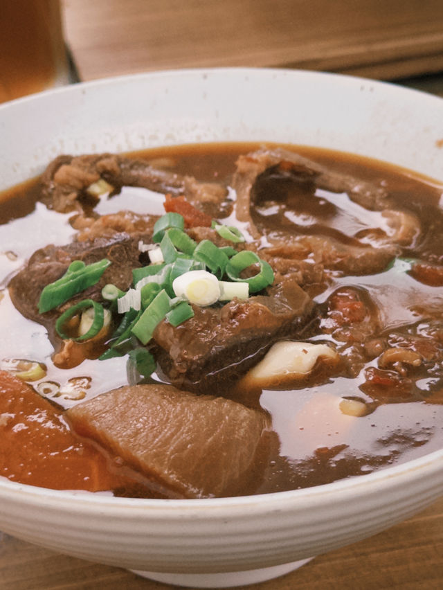 ✨門前隱味牛肉麵 三重空軍一村店：隠れた名店で味わう絶品牛肉麵✨